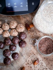 Boules énérgétiques avec Cookit de Bosch - Cacao/Beurre de Cacahuètes et Dattes/miel